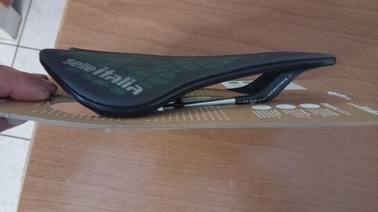 Used Selle Italia model x leaf 2025 bike — image 1 of 2