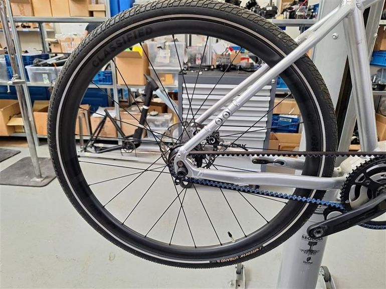 Used Classified CF G30 Gravel Wheelset bike — image 10 of 11