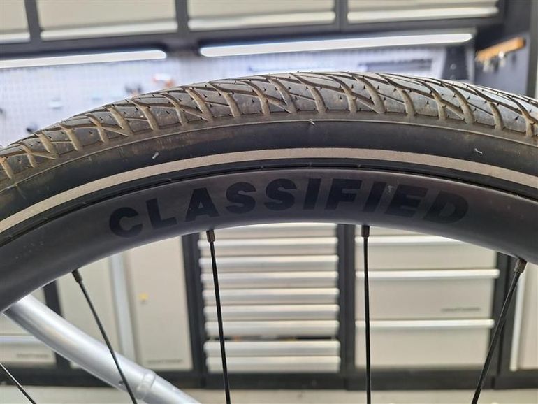 Used Classified CF G30 Gravel Wheelset bike — image 11 of 11