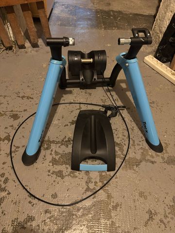 Tweedehands Garmin Tacx Boost Rollentrainer 2025 Cycling Accessories