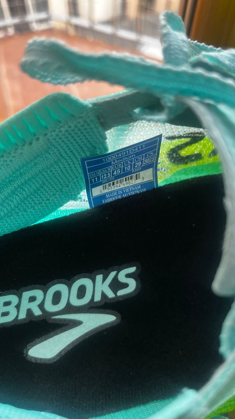 Used Brooks Hyperion Elite 5 2026 bike — image 3 of 5