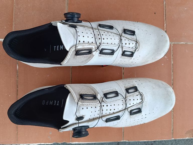 Used Fizik tempo r4 2024 bike — image 2 of 4