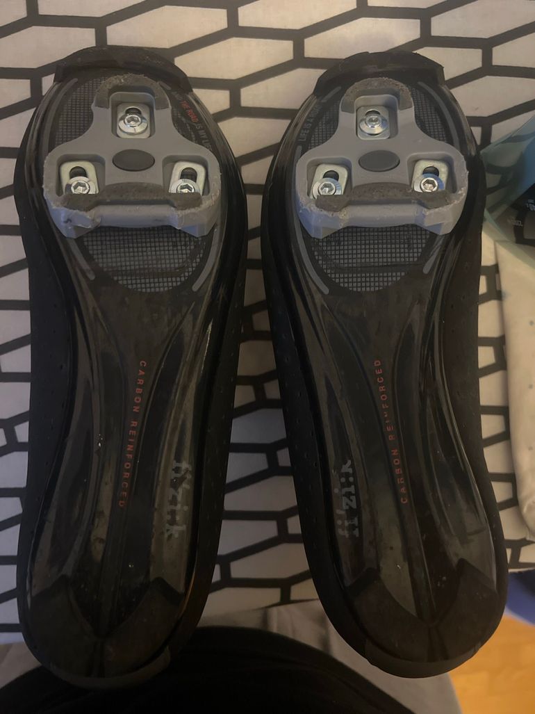 Used Fizik r5 bike — image 4 of 5