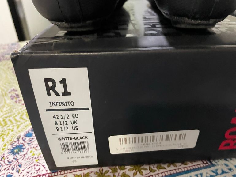 Used Fizik R1 Road Cycling Shoes bike — image 2 of 3