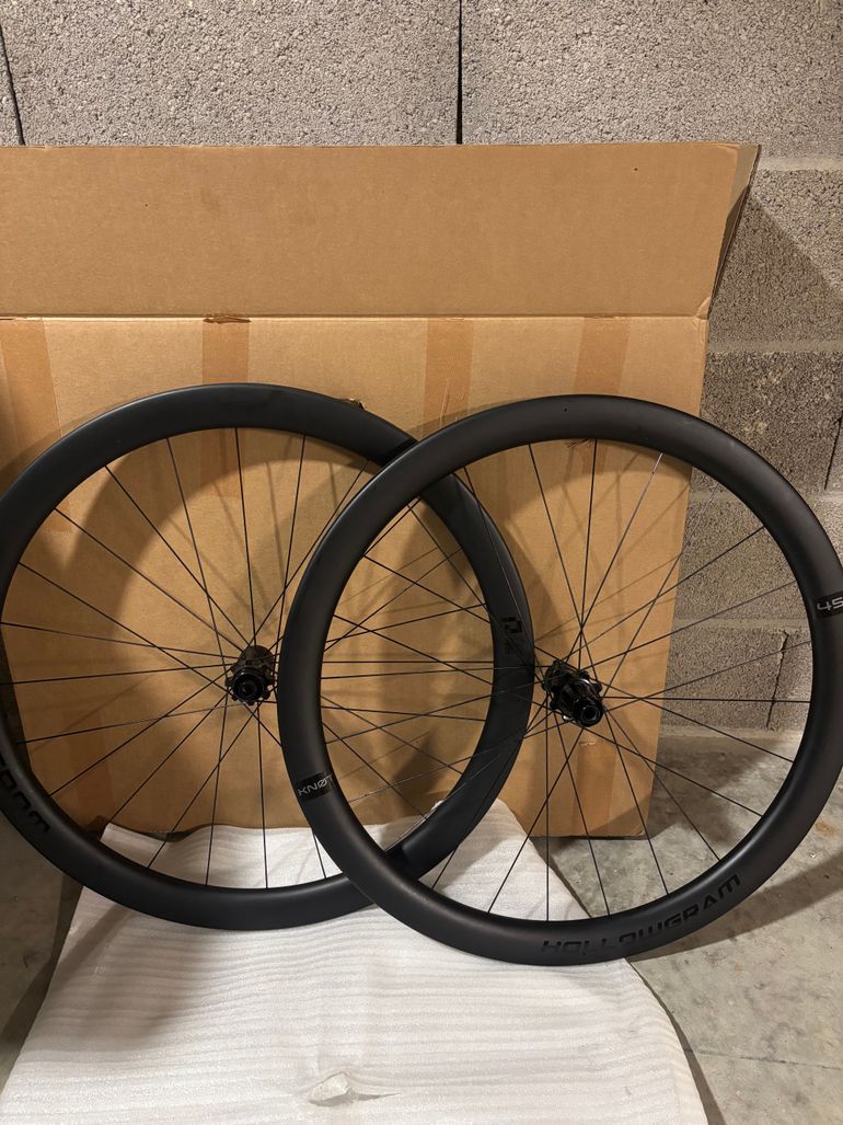 Used Cannondale Hollowgram R45 bike — image 2 of 2