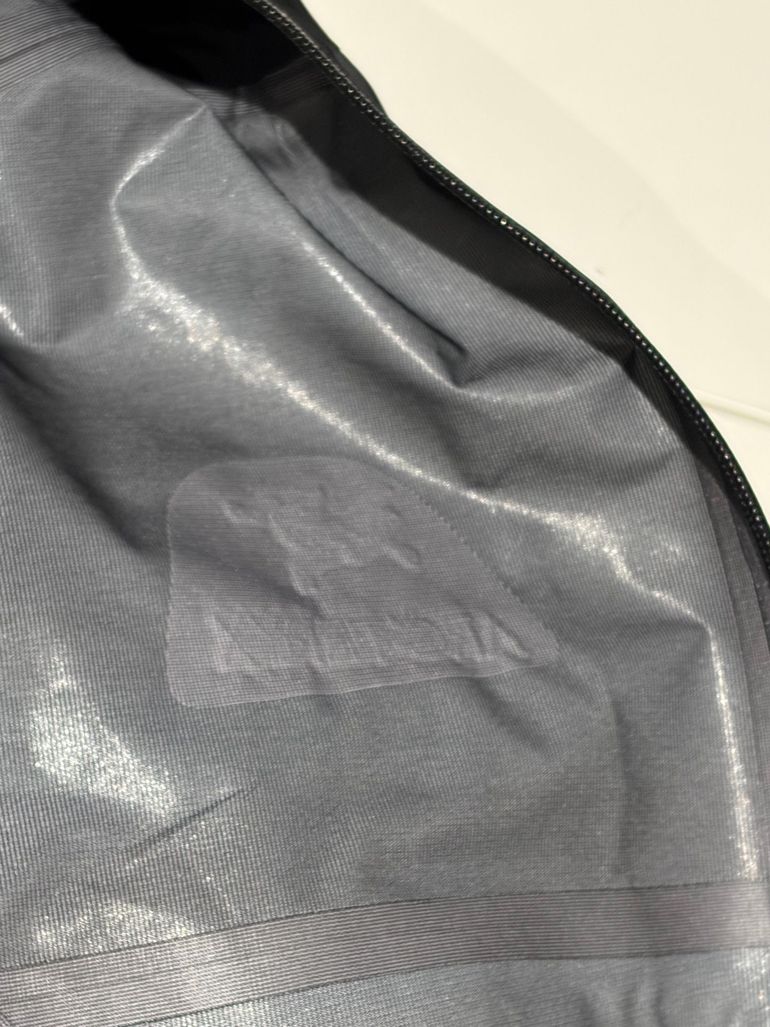 Used Arc’teryx Gore-Tex Bêta LT 2025 bike — image 6 of 9
