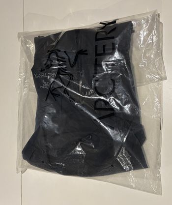 Used Arc’teryx Gore-Tex Bêta LT 2025 bike — image 9 of 9