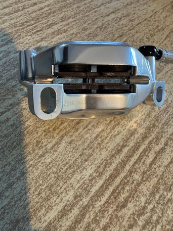 Used Sram Code Ultimate bike — image 7 of 18