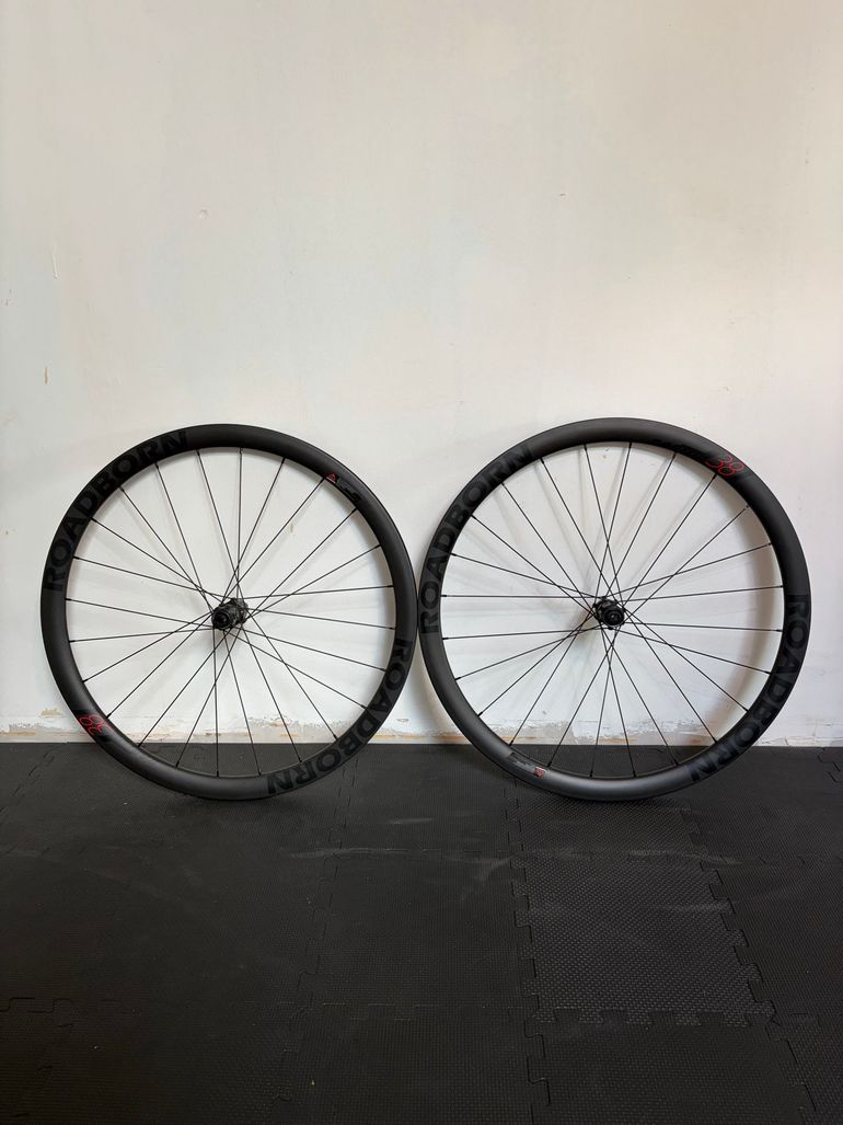 Used roadborn C38 2024 bike — image 1 of 2
