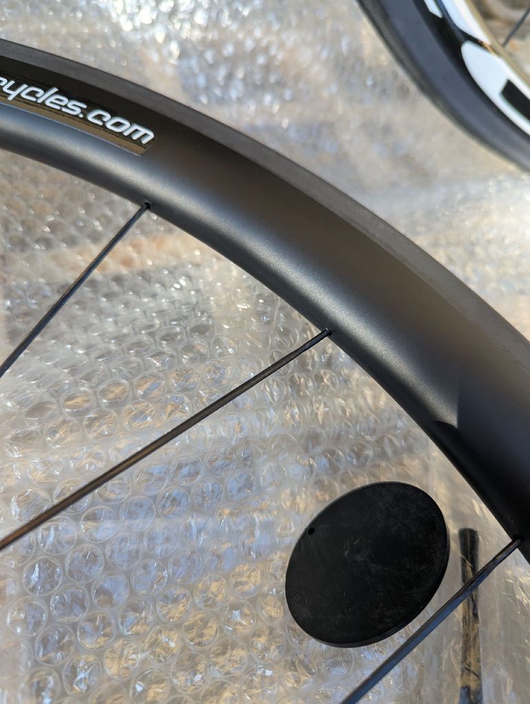 Used BO2 Roues carbon 38mm 11V bike — image 11 of 18