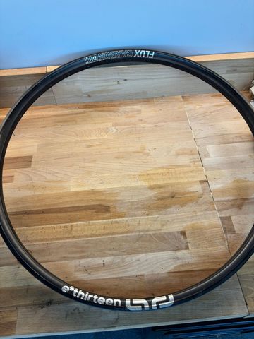 Used E*Thirteen Cercle Wheelset bike — image 2 of 2