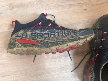 Used La Sportiva Tempesta GTX bike — image 3 of 7