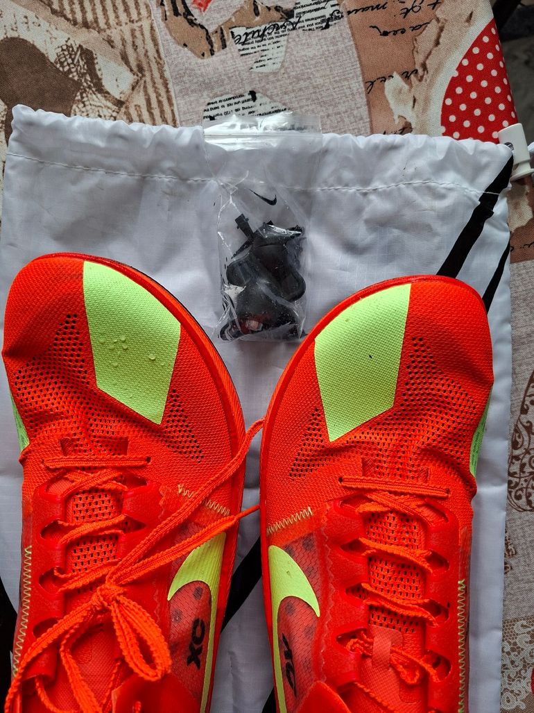 Used Nike zoomx Dragonfly xc 2025 bike — image 3 of 5
