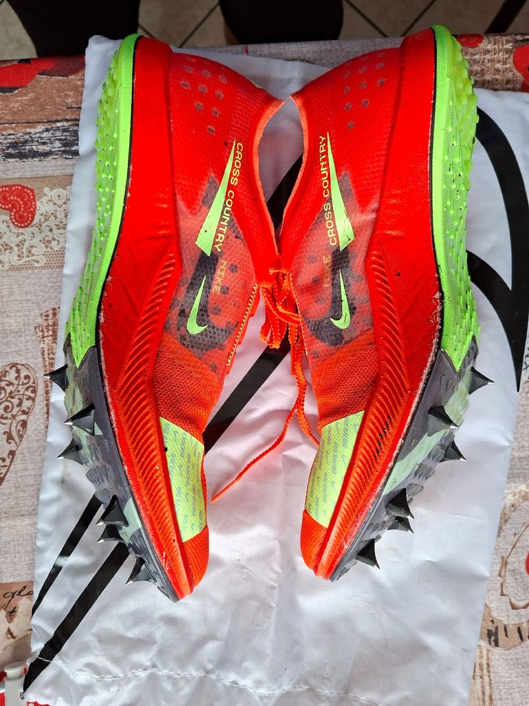 Used Nike zoomx Dragonfly xc 2025 bike — image 1 of 5