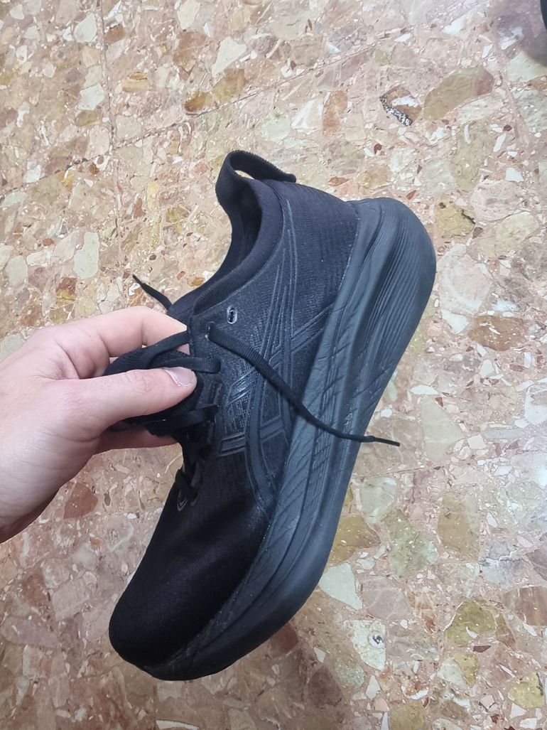 Used Asics Gel Nimbus 27 bike — image 4 of 9
