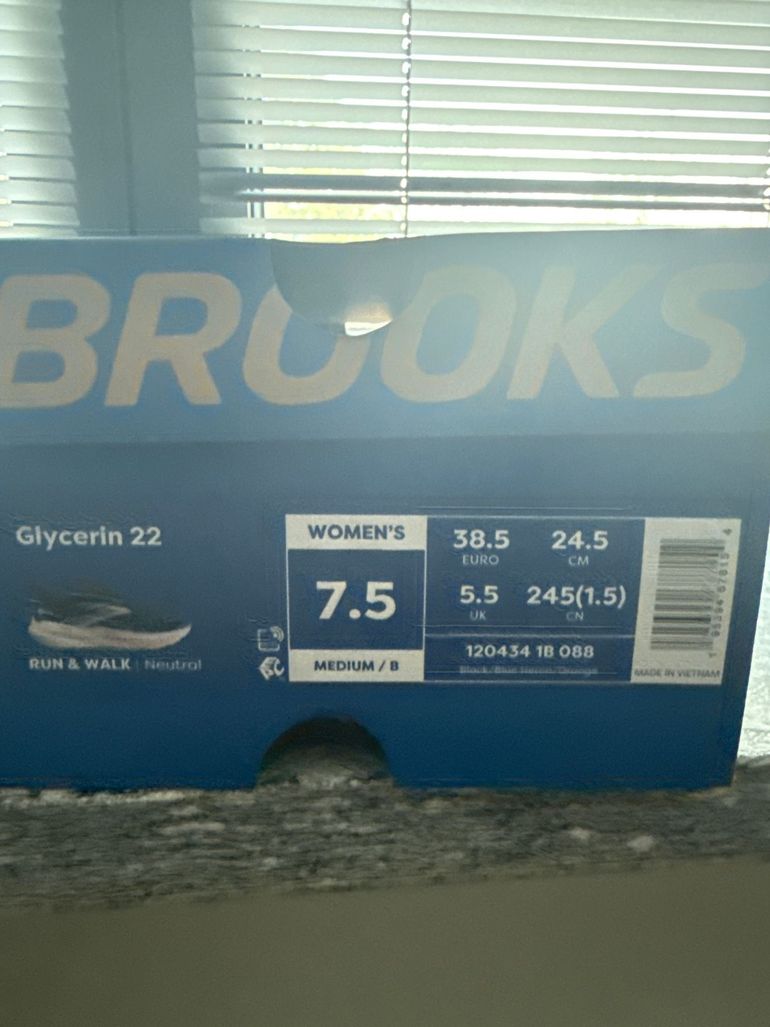 Used Brooks glycerin 22 bike — image 1 of 5