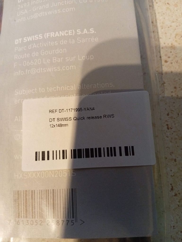 Used Dt Swiss Perno Passante Boost 12x148 Filetto 1.5 Pollici bike — image 4 of 5