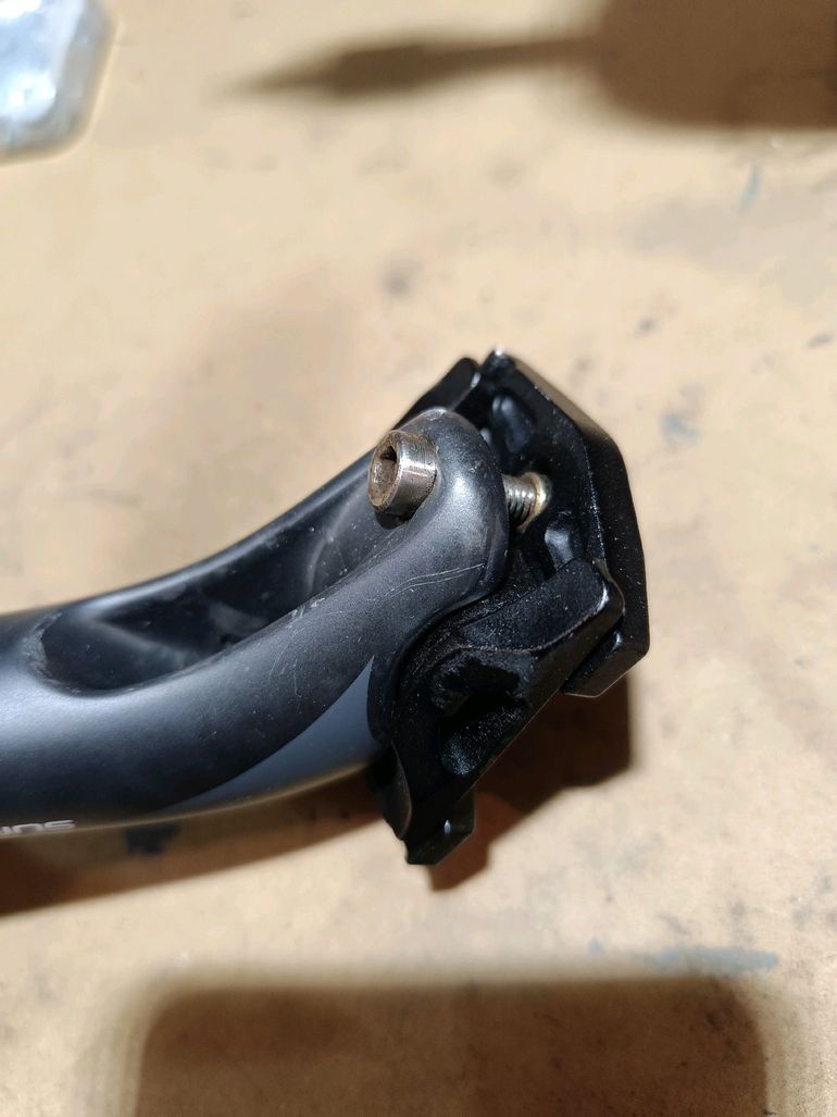 Used Deda Elementi Superzero Carbon Seatpost 25mm Setback 350mm 2022 bike — image 16 of 18