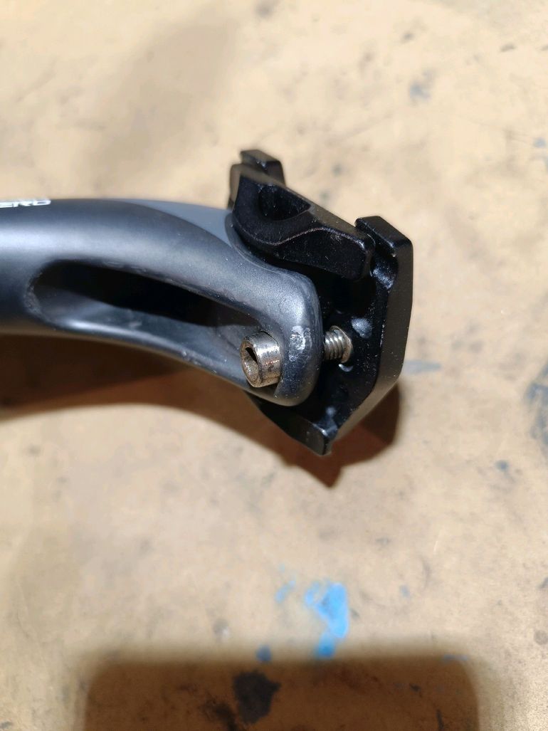 Used Deda Elementi Superzero Carbon Seatpost 25mm Setback 350mm 2022 bike — image 15 of 18