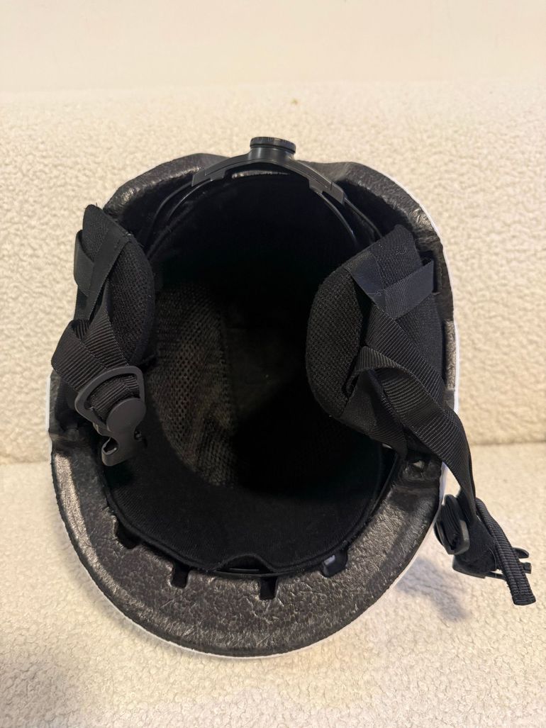 Used wedze Piste 500 Helmet bike — image 3 of 3