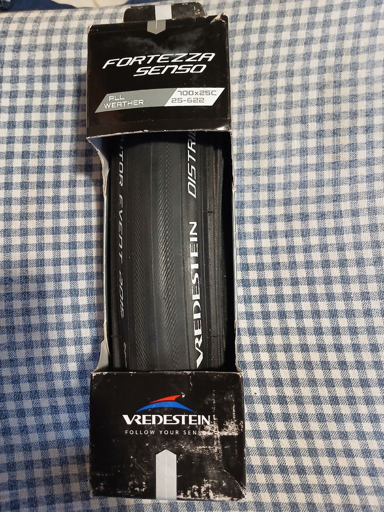 Used VREDESTEIN fortezza senso bike — image 1 of 2
