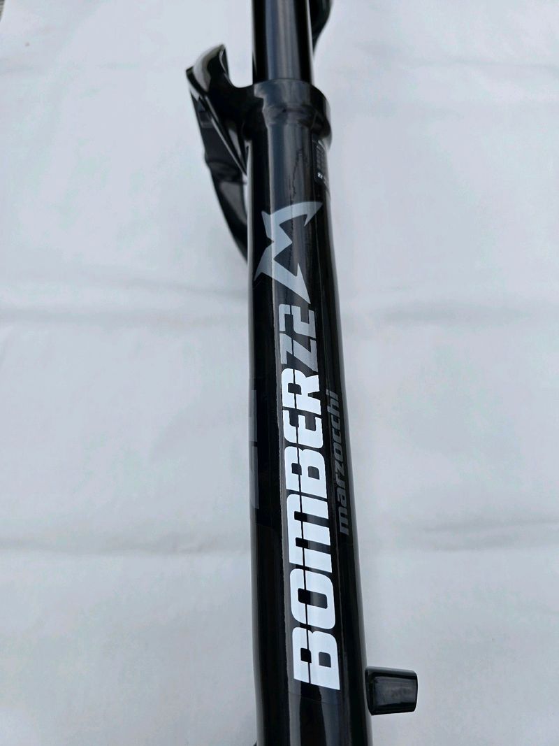 Used Marzocchi bomber Z2 Rail 120 2022 Fork