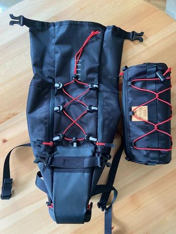 Used En Media Legua pack escapada Roja Cycling Accessories