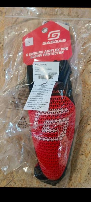Tweedehands GasGas Elbow protector 2025 bike — afbeelding 1 van 4