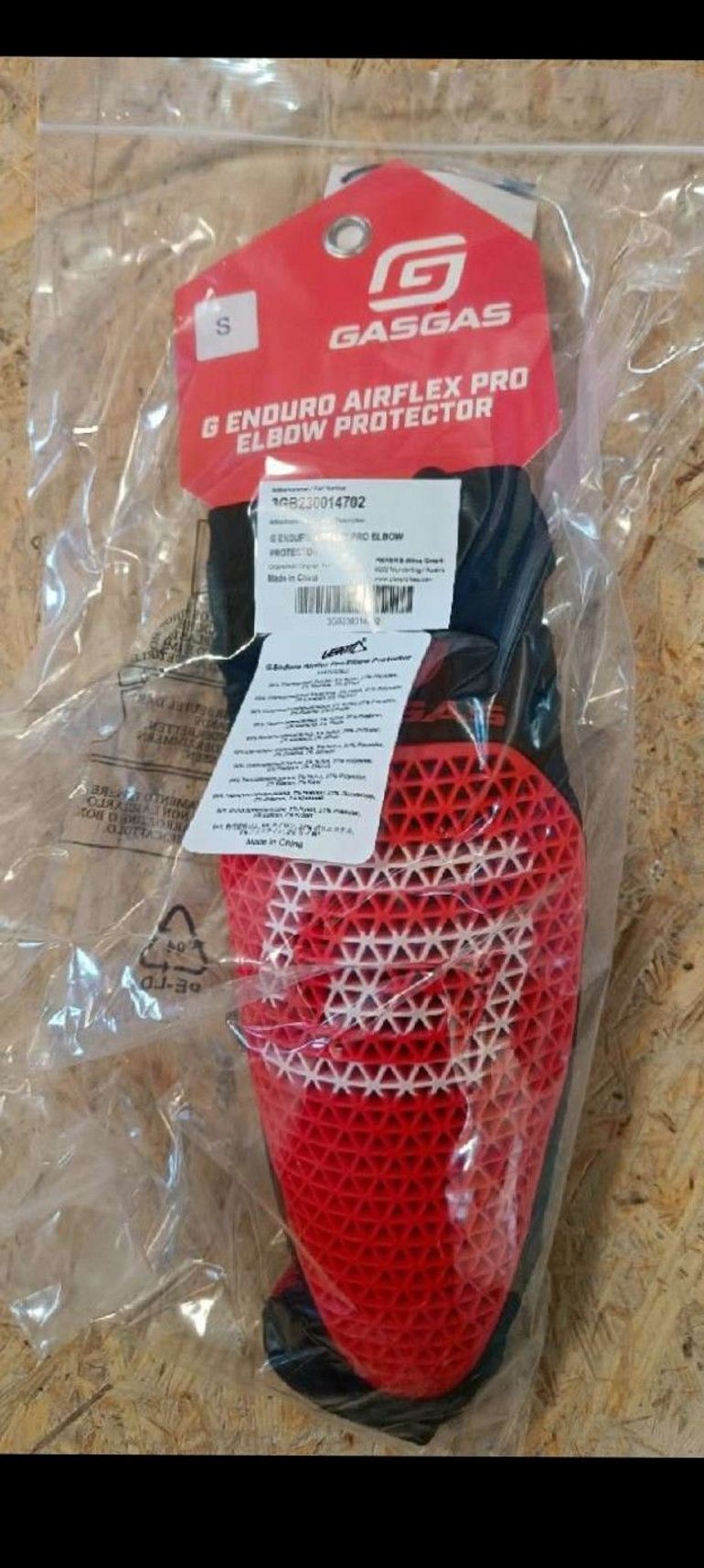 Used GasGas Elbow protector 2025 bike — image 1 of 4