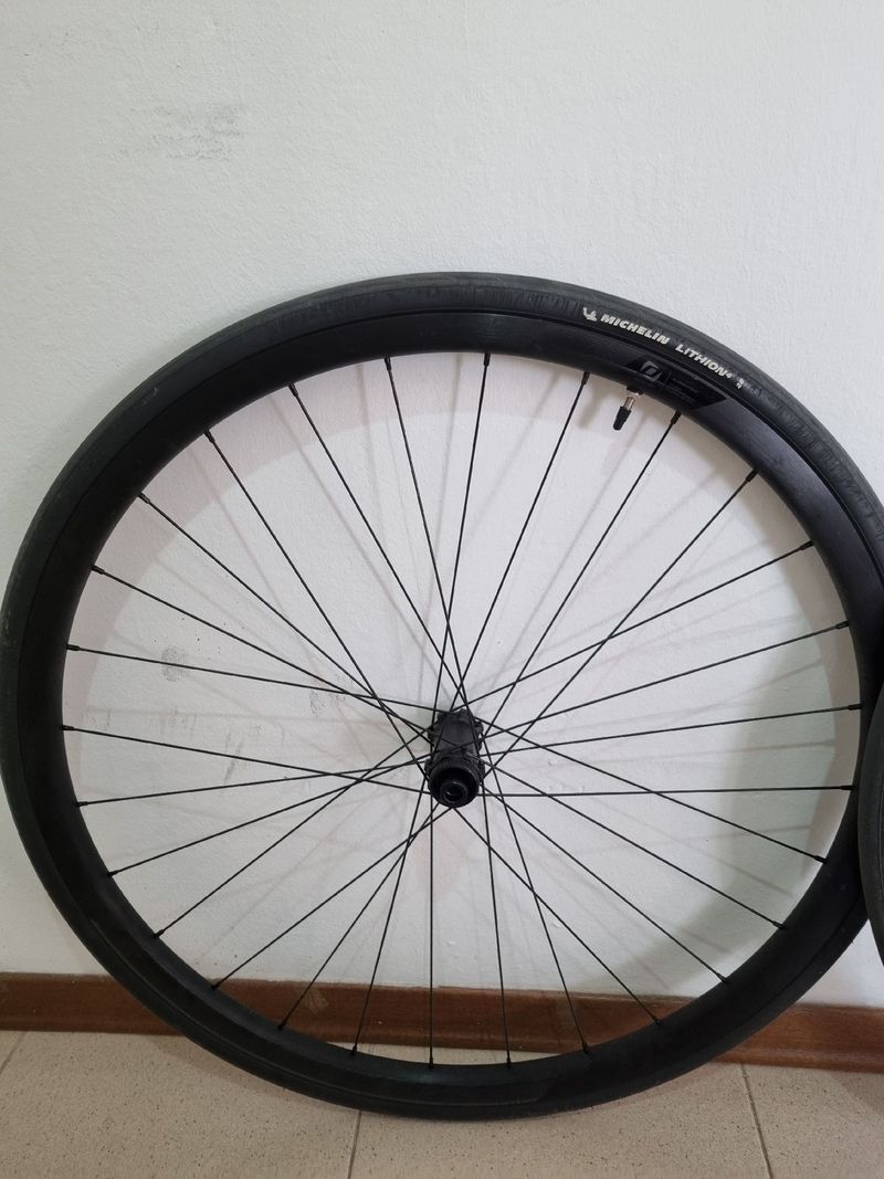 Used Syncros RP 2.0 Disc SL 2025 bike — image 7 of 7