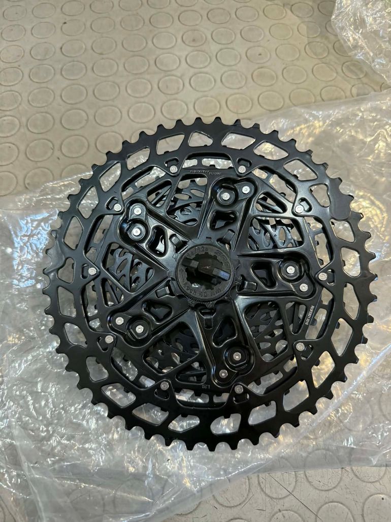 Used Sram PG-1210 12s. 11-50T. NUOVA bike — image 3 of 10