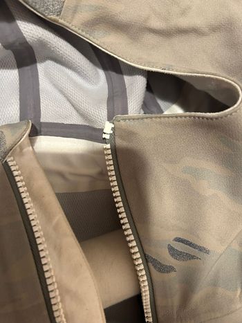 Used Burton AK Pitch Softshell Jacket Taglia L bike — image 5 of 6