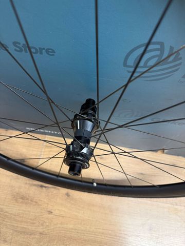 Brugt Bontrager Aeolus PRO 37 TLR bike — billede 7 af 7