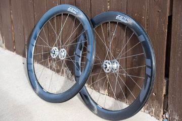 Used Zipp 404 Track Wheelset bike — image 2 of 3