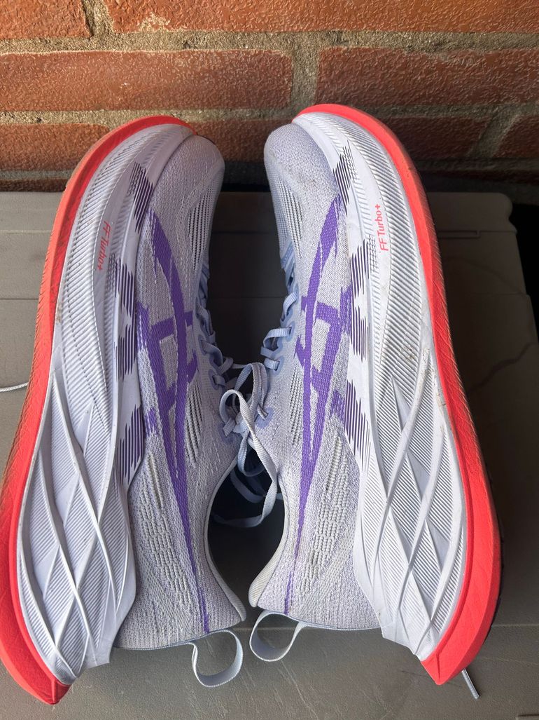 Used Asics Superblast 2 2025 bike — image 4 of 8