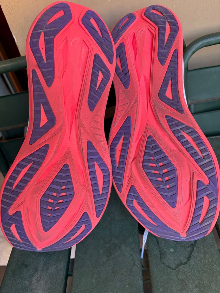 Used Asics Superblast 2 2025 bike — image 7 of 8