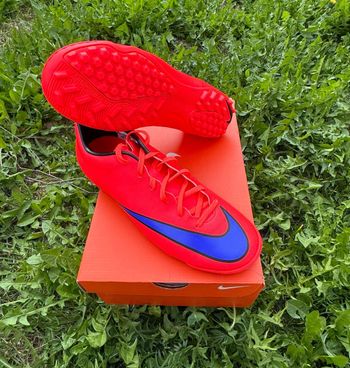 Used Nike Mercurial Victory V TF bike