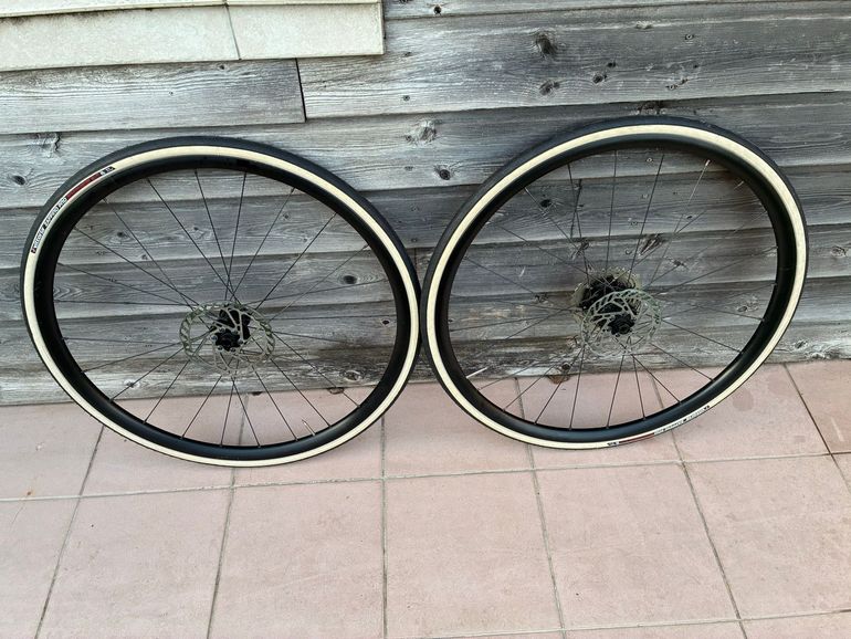 Used Giant Aluminium Wheels 2023 bike — image 1 of 6