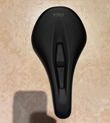 Fizik Vento Argo X5 2025 Saddles & Seatposts usato