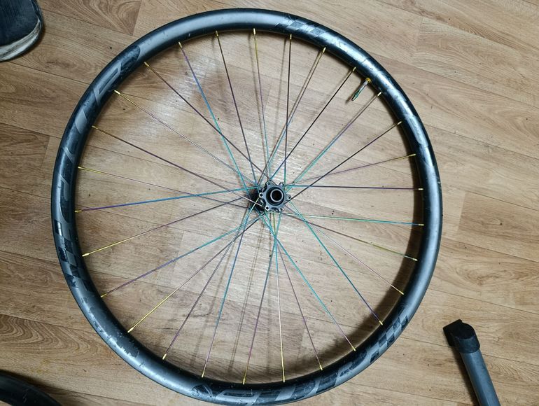 Used Alias 29 Carbon Wheels 2021 bike — image 6 of 14