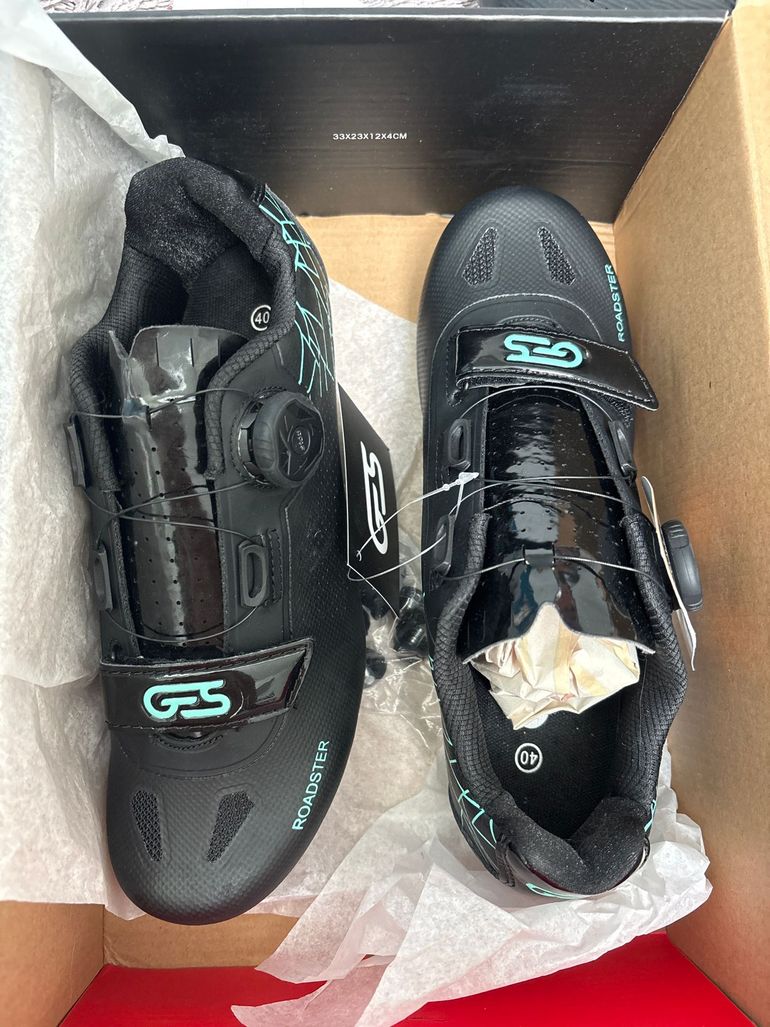 Used GES Cycling shoes Chaussures de vélo GES roadster bike — image 2 of 3