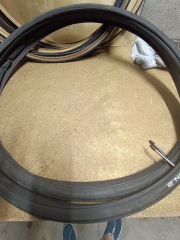 Used Michelin Lithion 2 700x23c Tires Pair Tyres & Tubes