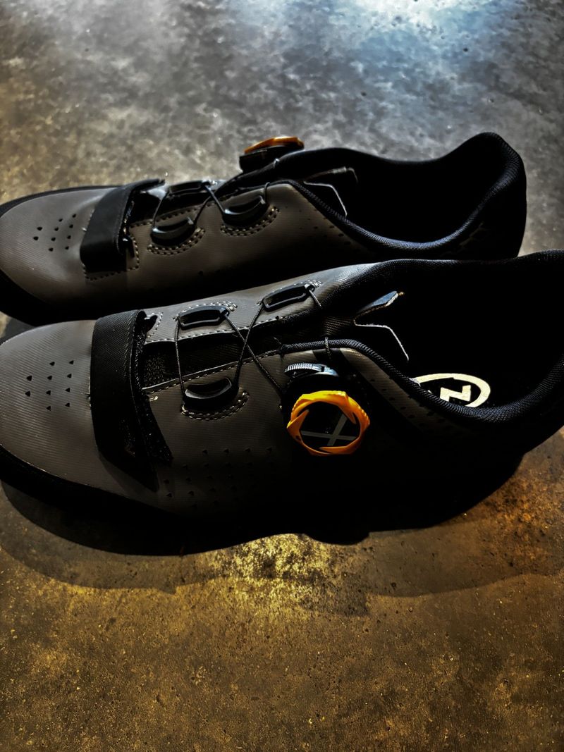 Northwave Origin Plus 2 MTB Shoes Dark Grey/Honey Cycling Shoes d'occasion