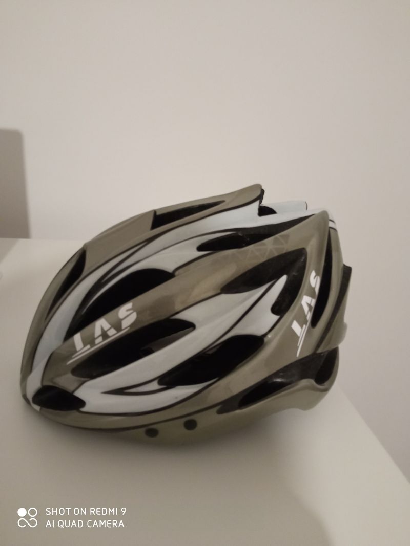 Used Last tg 53/59 Helmet Cycling Accessories