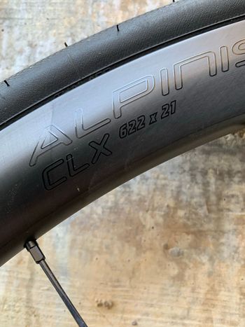 Roval, Alpinist CLX