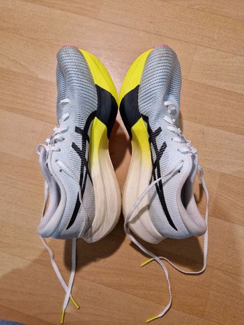 Used Asics Metaspeed Sky Paris bike — image 2 of 7