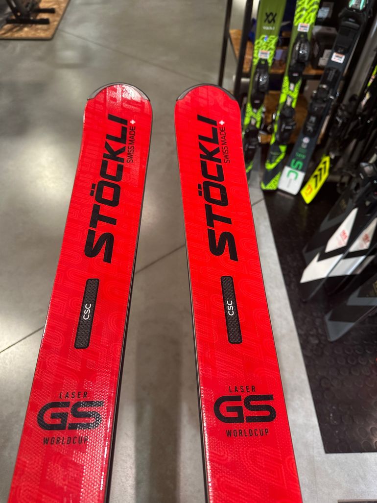 Stöckli Laser GS + WRT D20 + WRT12 2025