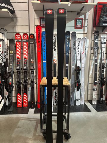 Brugt Stöckli Laser GS + WRT D20 + WRT12 2025 bike — billede 3 af 4