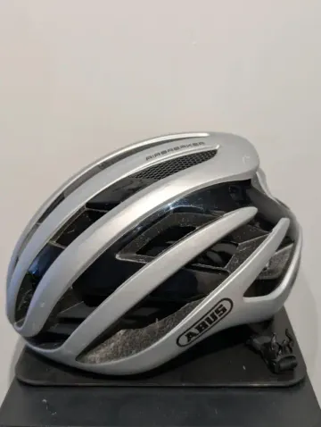 Brugt ABUS AirBreaker gleam silver M bike — billede 2 af 6