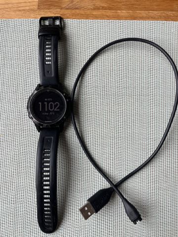 Used Garmin Fenix 5 Sapphire Black Electronics